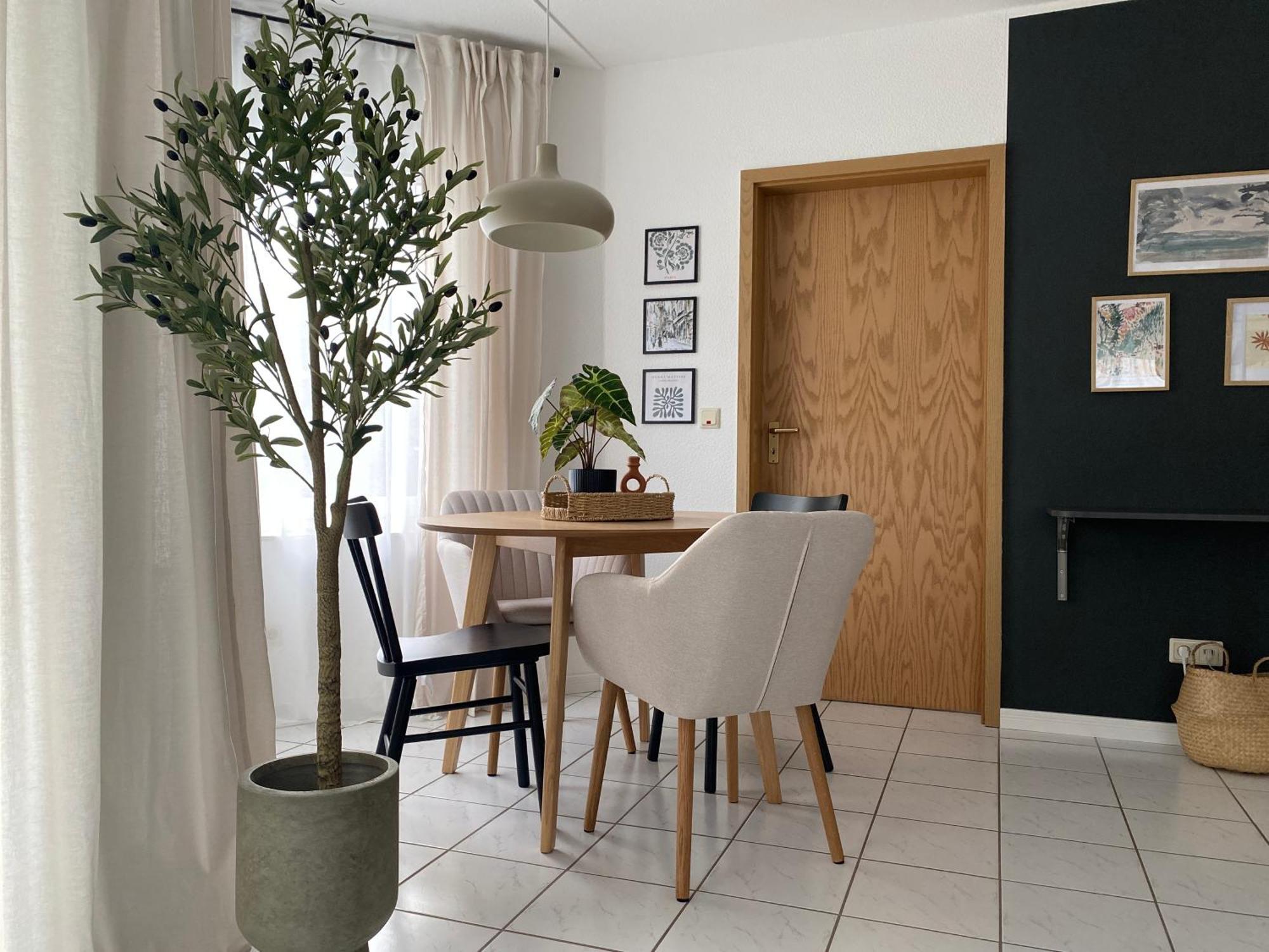 Moderne Wohnung Mit Terrasse & Parkplatz; Naehe Bwzk & Amazon Κόμπλεντς Εξωτερικό φωτογραφία